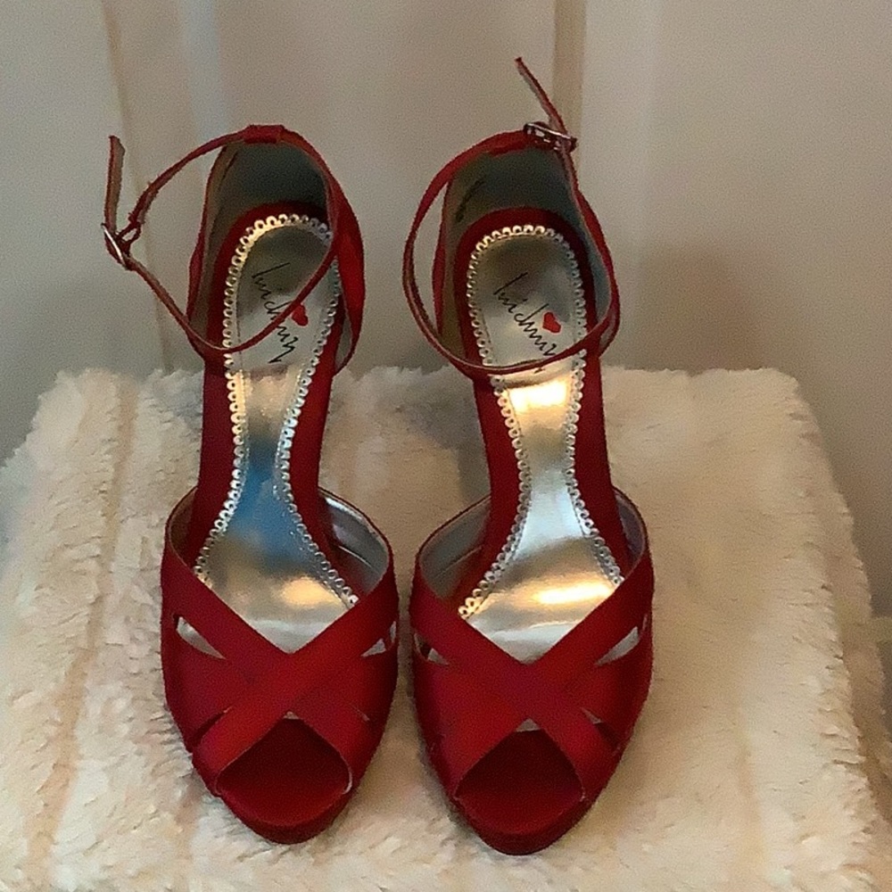 Red satin high heels with ankle strap. Luichiny brand. Size 9